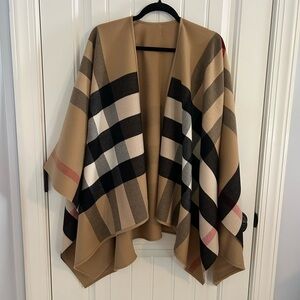 Burberry Reversible Check Wool Cape